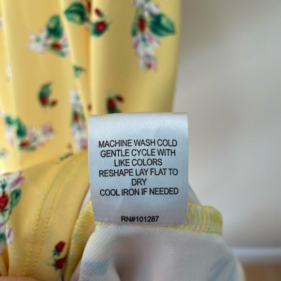 Alexia Admor Oakless Flutter Sleeve Fit & Flare Yellow Floral Dress Size Medium - Picture 7 of 13